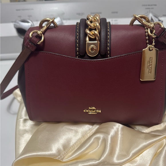 Coach Faye shoulder Strap bag - Picture 2 of 11